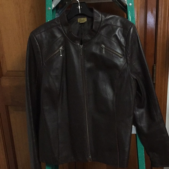Leather jacket.. super soft - Picture 1 of 6